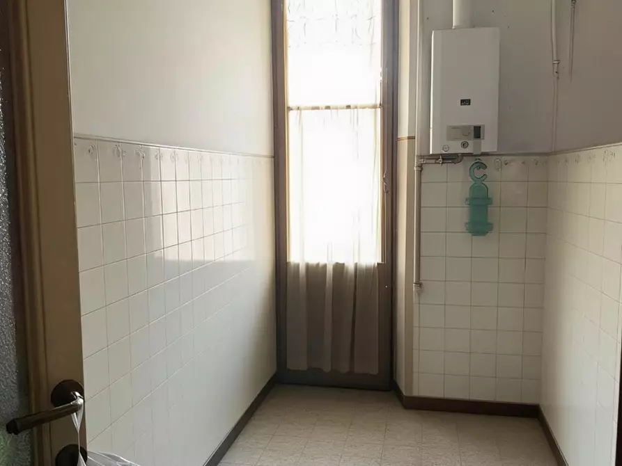 Immagine 15 di Appartamento in vendita  in Via Giambellino a Milano