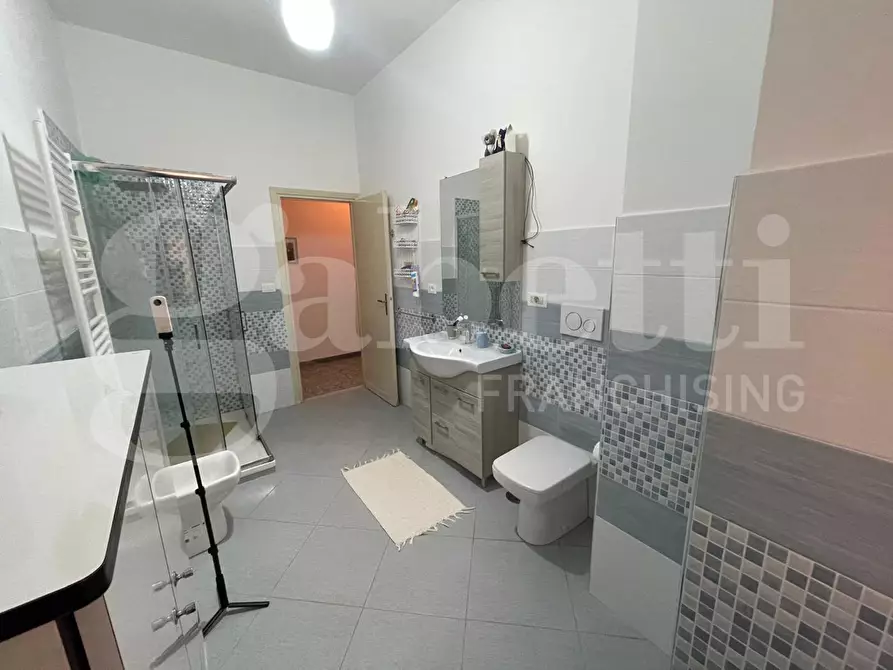 Immagine 13 di Appartamento in vendita  in Via Europa, 112 a Gaeta