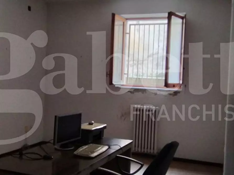 Immagine 18 di Appartamento in vendita  in Piazza IV Novembre a Succivo