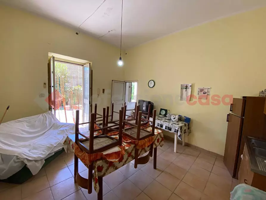 Immagine 3 di Casa indipendente in vendita  in Via Salerno, snc a Mondragone