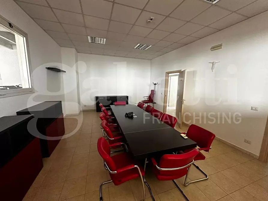 Immagine 7 di Capannone industriale in vendita  in Via Dei Calafati a Molfetta