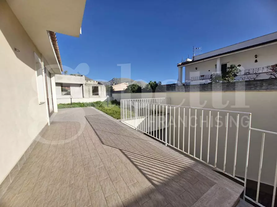 Immagine 3 di Casa bifamiliare in vendita  in Via Oasi Verde a Palermo