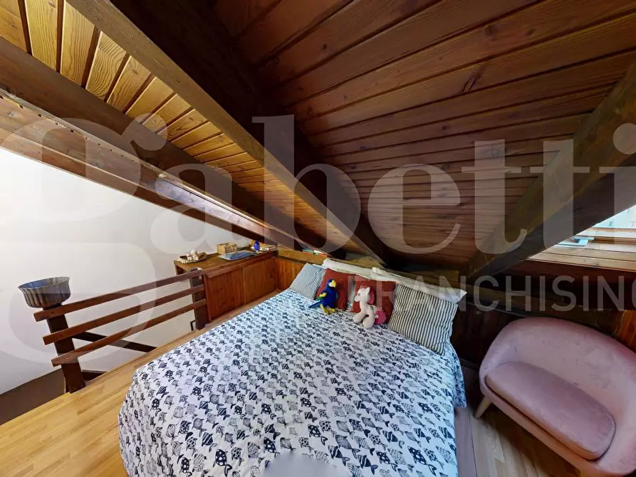 Immagine 24 di Appartamento in vendita  in Via Pertica a Finale Ligure