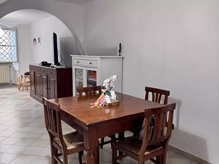 Immagine 4 di Appartamento in vendita  in Via BORGO DEL PONTE, 123 a Massa