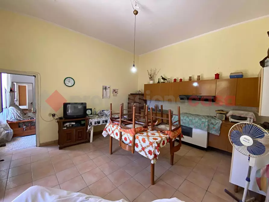 Immagine 4 di Casa indipendente in vendita  in Via Salerno, snc a Mondragone