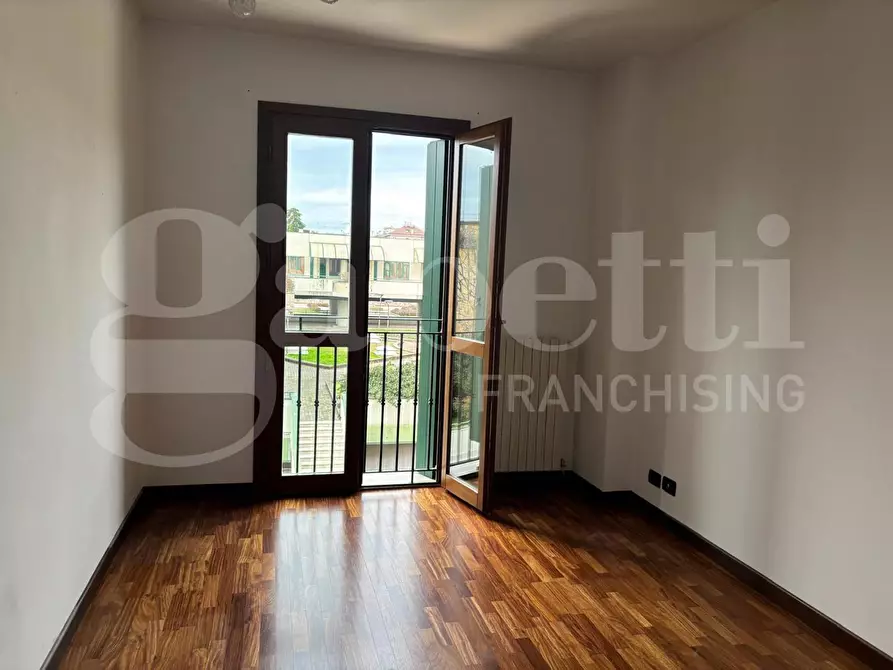 Immagine 12 di Appartamento in affitto  in Via Volturno, . a Venezia