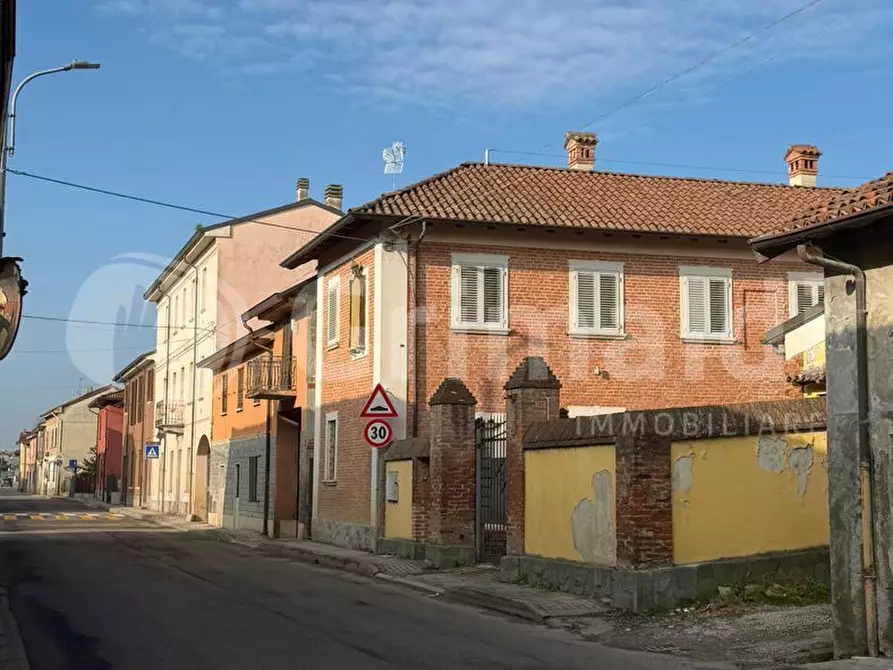 Immagine 30 di Casa indipendente in vendita  in Via UMBERTO I, 30 a Inverno E Monteleone