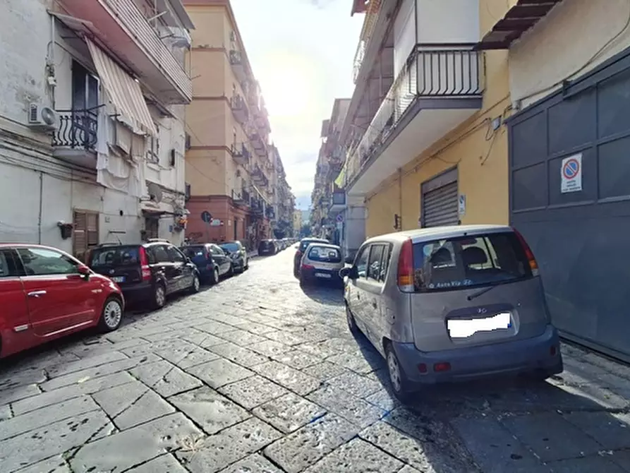 Immagine 5 di Negozio in affitto  in Via Andrea Cantelmo a Napoli
