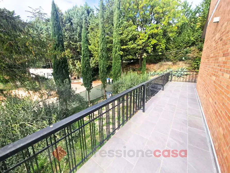 Immagine 9 di Villa in vendita  in Strada Dei Conservoni a Perugia