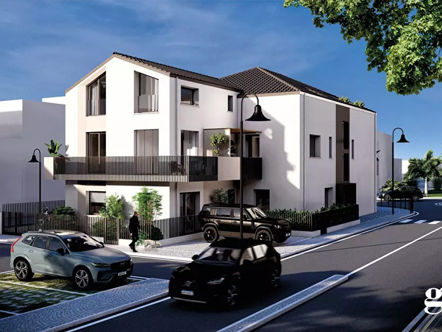 Immagine 3 di Appartamento in vendita  in Via Romagna a Gabicce Mare