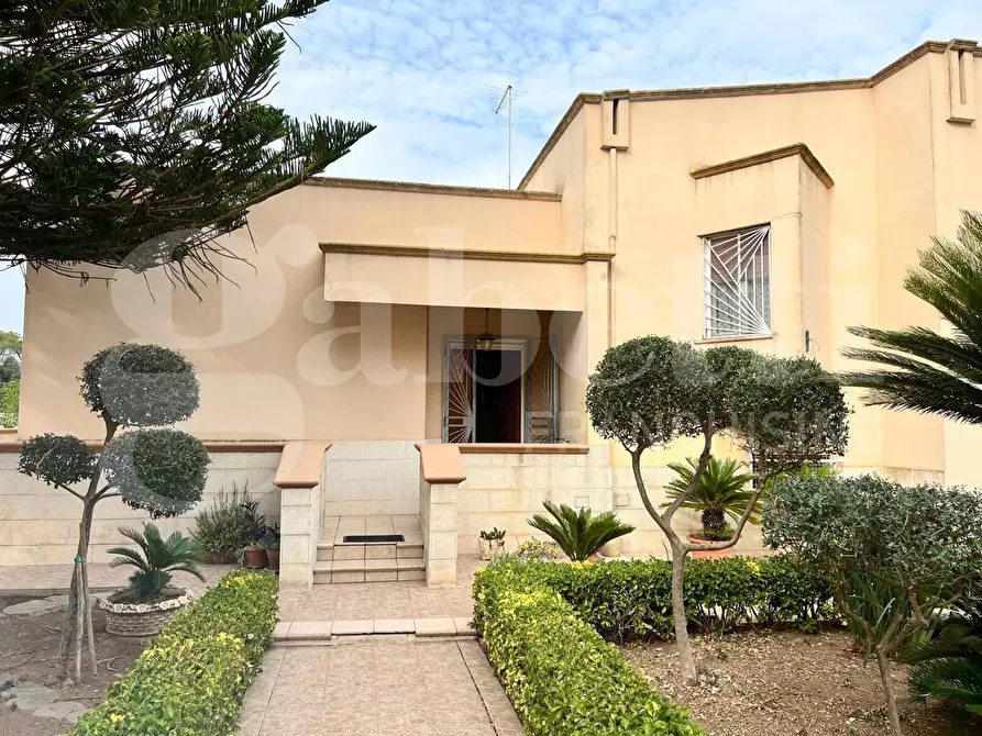 Immagine 1 di Casa bifamiliare in vendita  in Via PETUNIE, 2 a Taranto