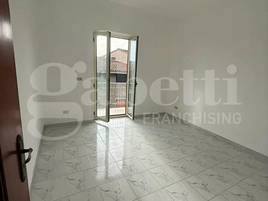 Immagine 5 di Appartamento in vendita  in Via G. Leopardi, 11 a Falerna