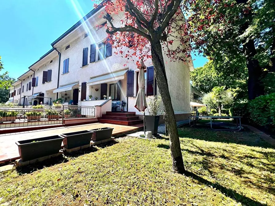 Immagine 2 di Villetta a schiera in vendita  in Via longarone, 7 a Scandiano