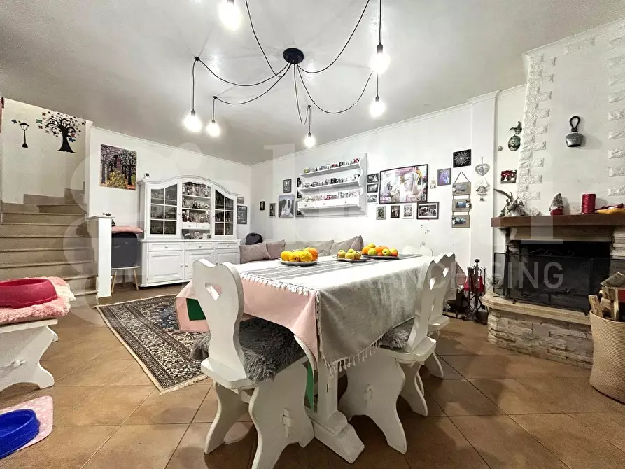 Immagine 26 di Casa bifamiliare in vendita  in Via delle viole, 6 a Pomezia