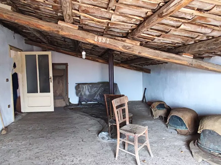 Immagine 36 di Appartamento in vendita  in Via C. BATTISTI, 38 a Girifalco