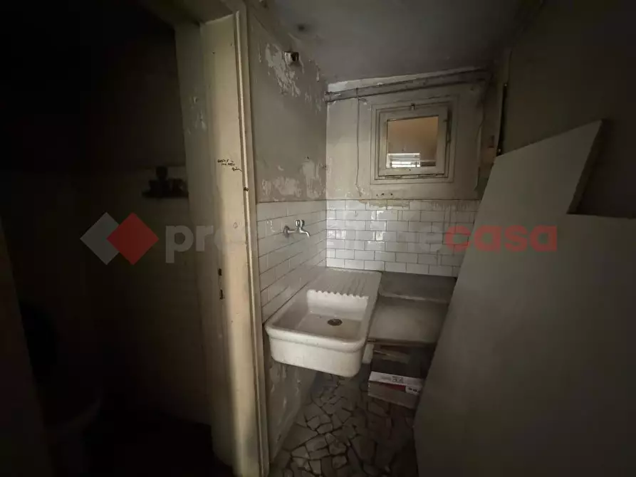 Immagine 9 di Negozio in affitto  in Viale DUSE a Firenze