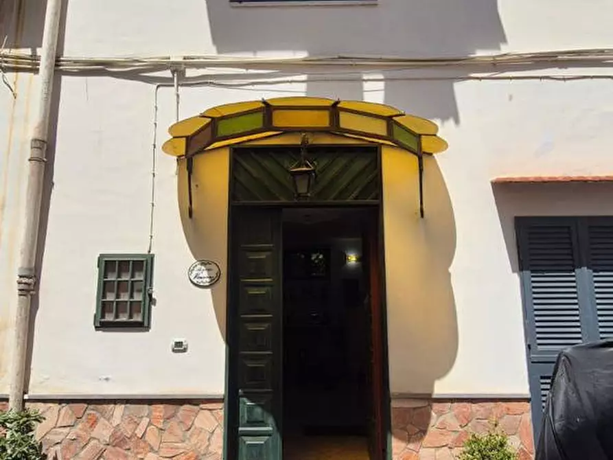 Immagine 2 di Casa indipendente in vendita  in Corso Umberto I, 193 a Torre Annunziata