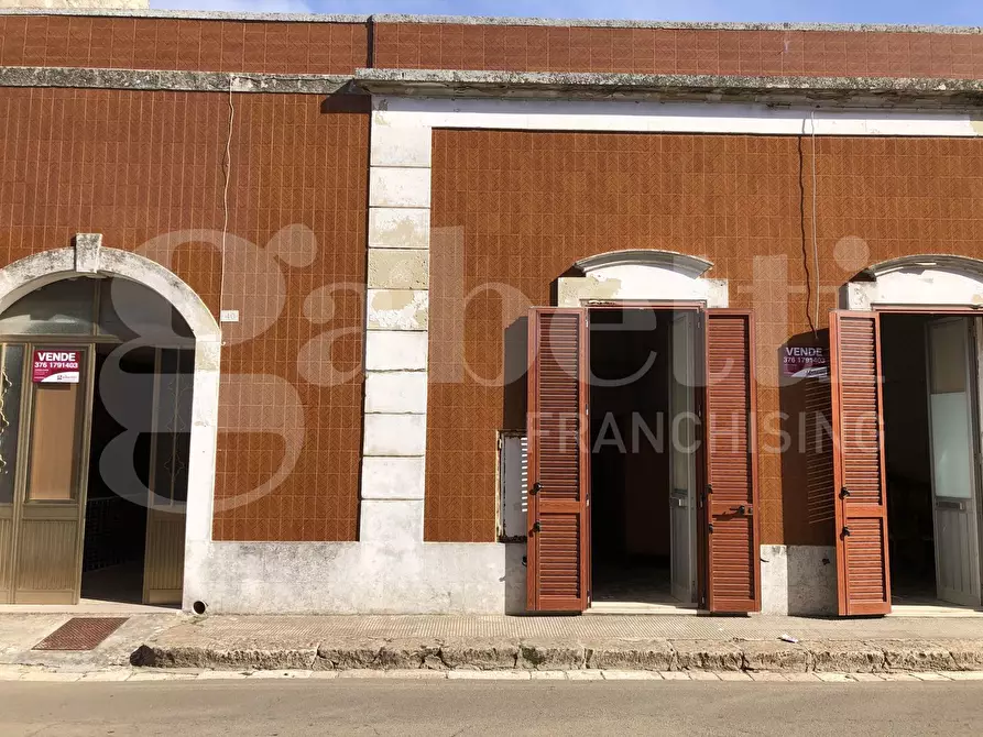 Immagine 2 di Casa indipendente in vendita  in Via Roma a Cannole