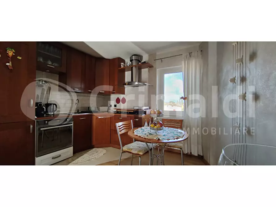Immagine 8 di Appartamento in vendita  in Via Mongardino, 7 a Roma
