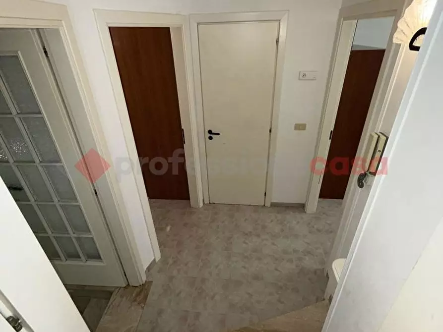 Immagine 49 di Casa indipendente in vendita  in Via Ravenna, 22 a Ostuni