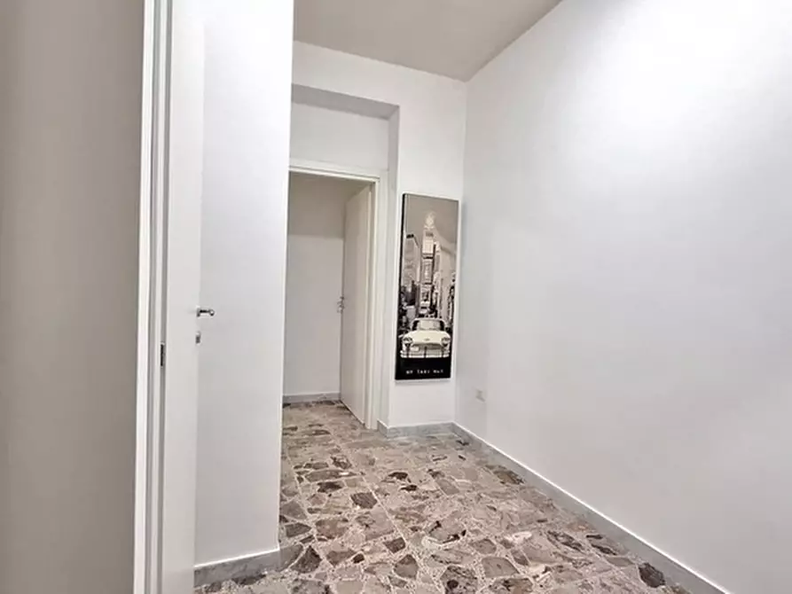 Immagine 8 di Appartamento in affitto  in Via Carriera Grande a Napoli