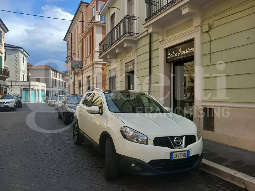 Immagine 2 di Negozio in affitto  in Via cittadella, 3 a Sora