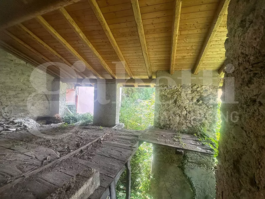 Immagine 8 di Palazzo in vendita  in Via Piave, SNC a Magreglio