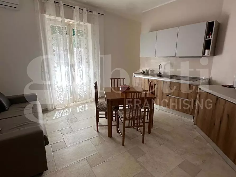 Immagine 12 di Appartamento in vendita  in Via Camillo Porzio a Ostuni