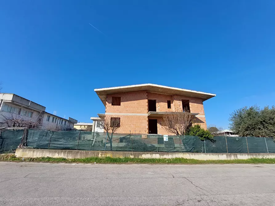 Immagine 11 di Casa bifamiliare in vendita  in Via Cristoforo Colombo, 3 a Sant'omero