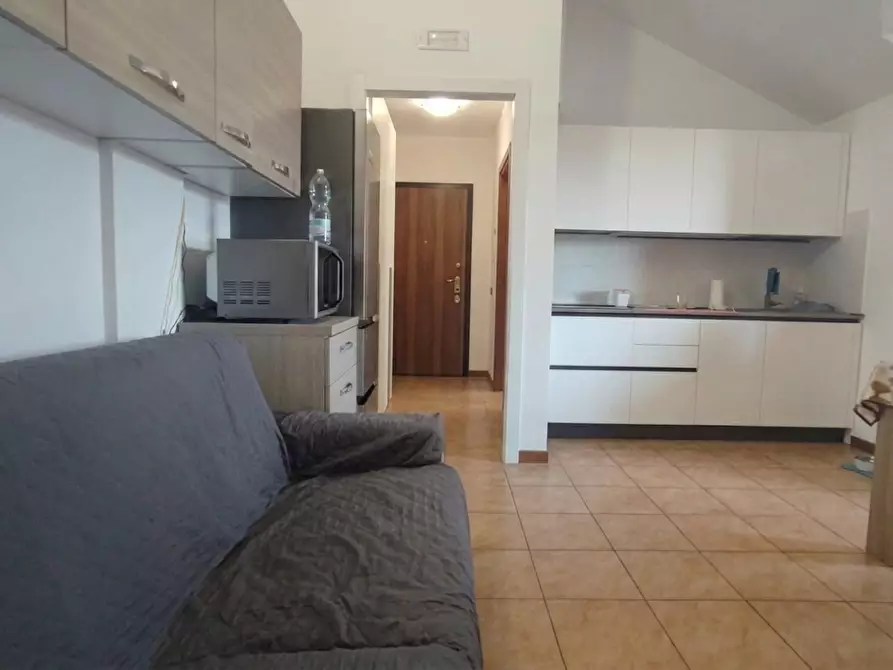 Immagine 16 di Appartamento in vendita  in Via NILDE IOTTI, 3 a Locate Di Triulzi
