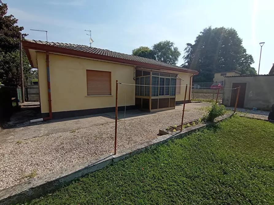 Immagine 2 di Casa indipendente in vendita  in Via Cavarzere, via Alcide De Gasperi, 00 a Cavarzere