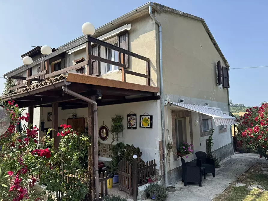 Immagine 12 di Rustico / casale in vendita  in Via castagna, 14 a Osimo