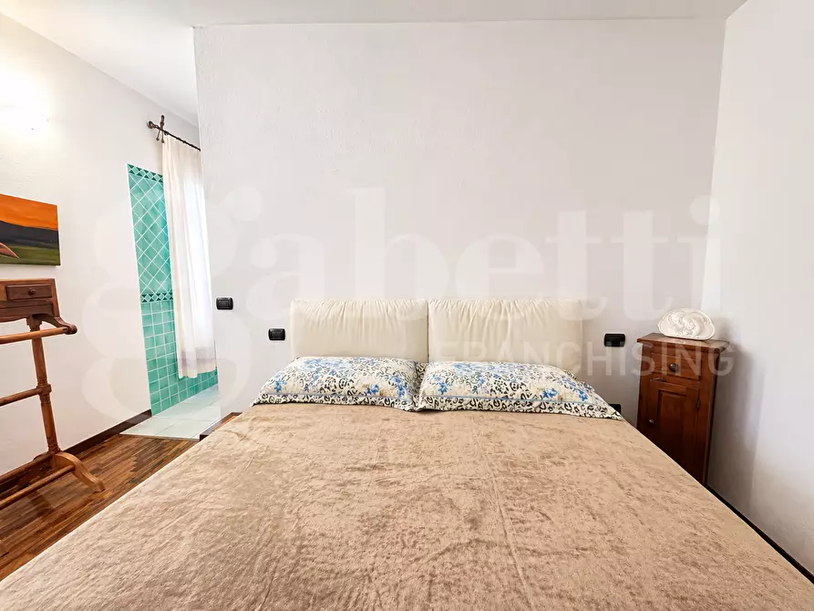 Immagine 18 di Appartamento in vendita  in Via Agamennone, 48 a Budoni