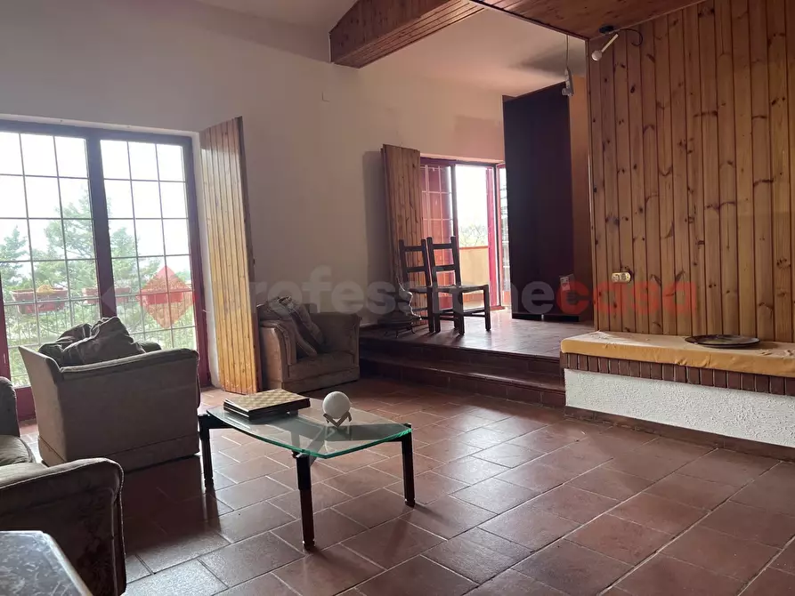 Immagine 3 di Villa in vendita  in Via COSTA DELLA GAVETA, 114 a Potenza