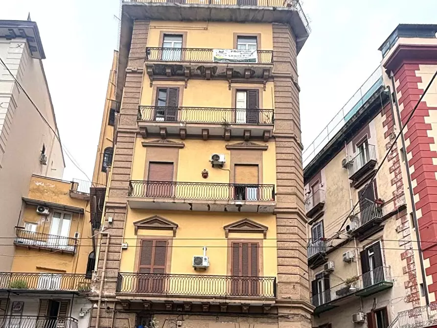 Immagine 1 di Appartamento in vendita  in Corso g. garibaldi a Napoli