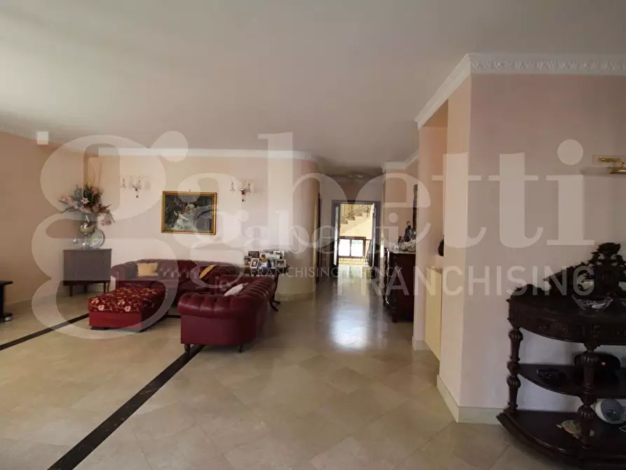 Immagine 9 di Villa in vendita  in Via Martiri di Palermo a Trani
