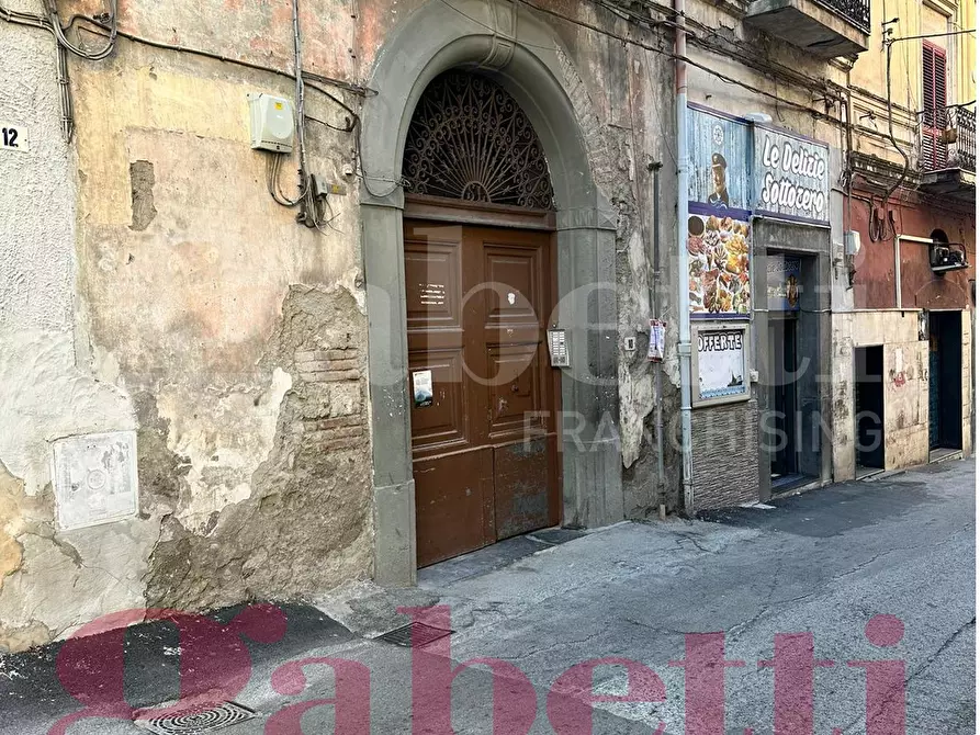 Immagine 1 di Box auto in vendita  in Via Vittorio Emanuele, 10 a Torre Annunziata