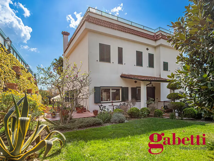 Immagine 39 di Villa in vendita  in Via Montenuovo Licola Patria, 138 a Pozzuoli