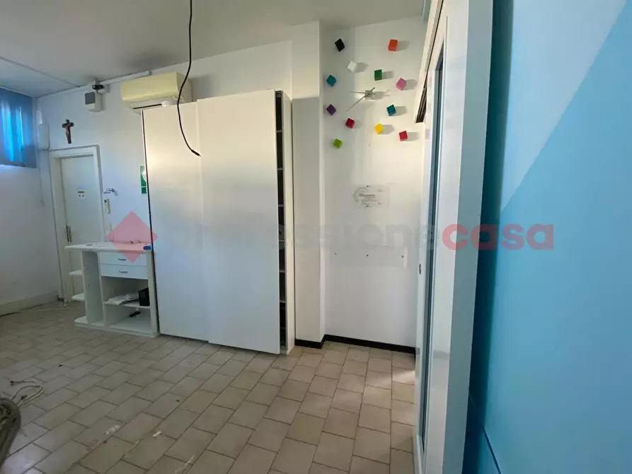 Immagine 2 di Negozio in vendita  in Via Grieco a Montelupo Fiorentino