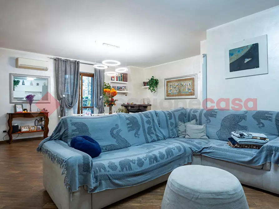 Immagine 8 di Casa quadrifamiliare in vendita  in Via Monteprandrone a Roma