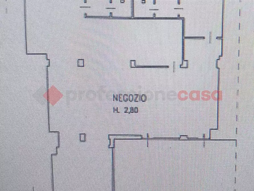 Immagine 18 di Negozio in affitto  in Via MARIO MOROSI, 24/26/28 a Firenze