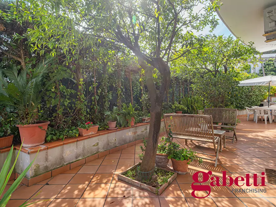 Immagine 20 di Appartamento in vendita  in Via Torquato Tasso, 343 a Napoli