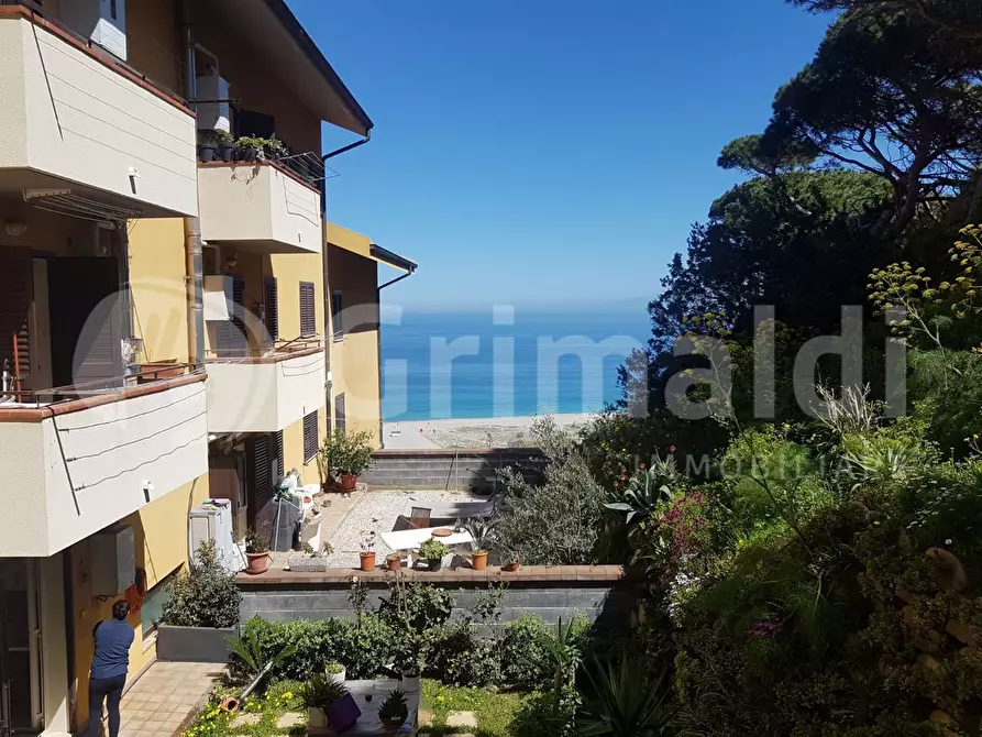 Immagine 2 di Appartamento in vendita  in Via Archimede, 115/a a Messina
