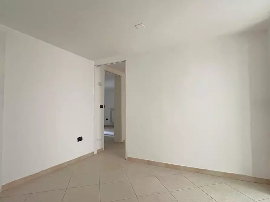 Immagine 6 di Negozio in vendita  in Via BARBACANA, 00 a Monopoli