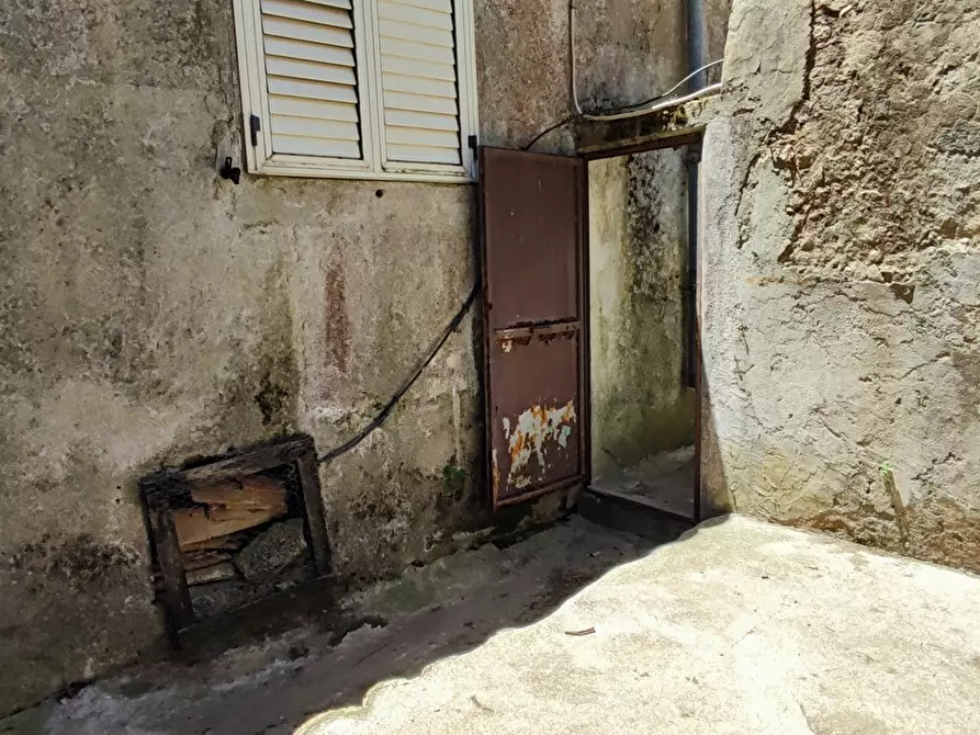 Immagine 29 di Appartamento in vendita  in Via FONTANA, 54/56 a Girifalco