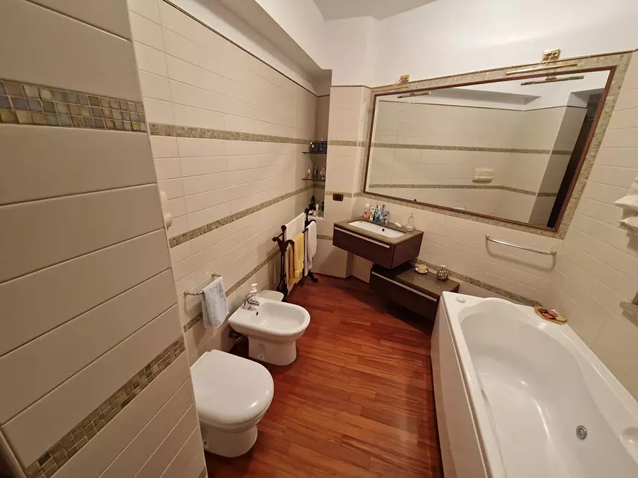 Immagine 21 di Appartamento in vendita  in Via Nuova Panoramica dello Stretto, 582 a Messina