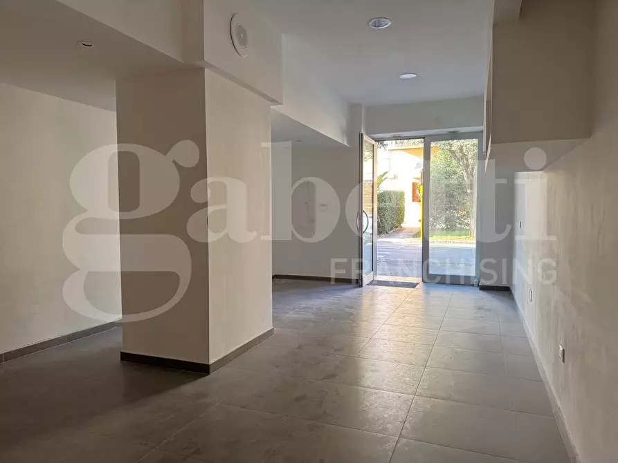 Immagine 3 di Negozio in affitto  in Via Corso Galliano, 24 a Nardo'