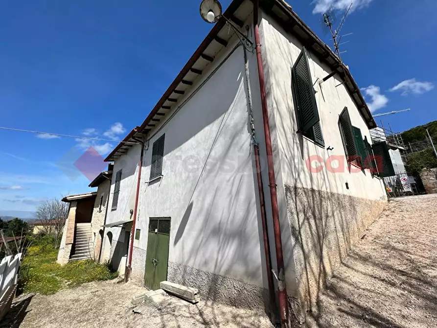 Immagine 3 di Terratetto in vendita  in Via Campelo sul clitunno, via santa rita a Campello Sul Clitunno