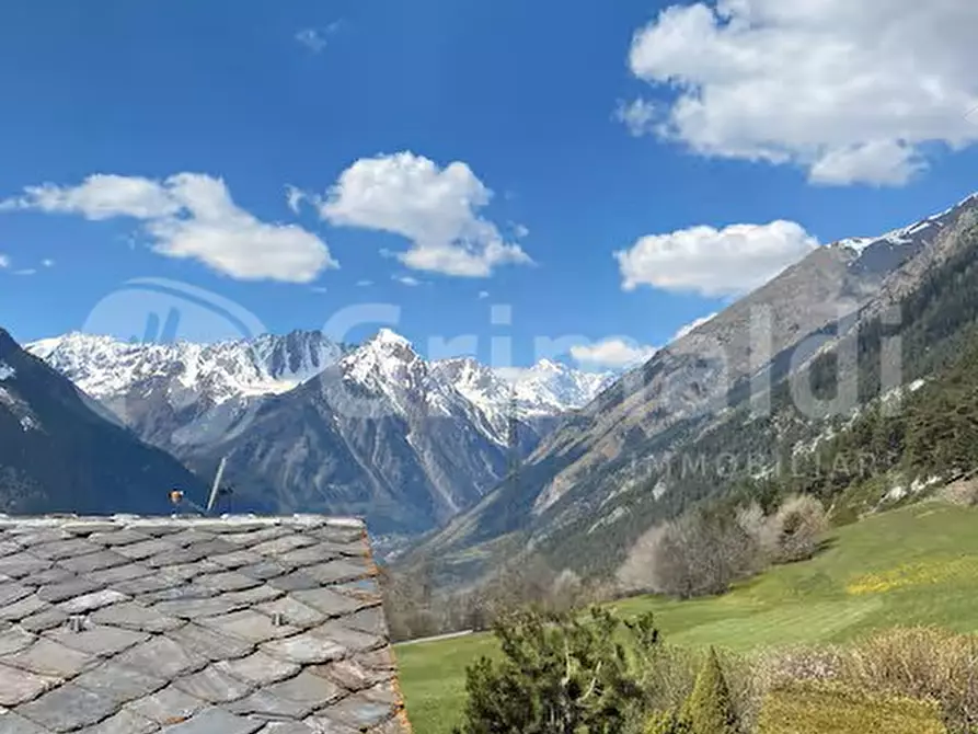 Immagine 6 di Appartamento in vendita  in Via frazione Villarisson, 13 a La Salle