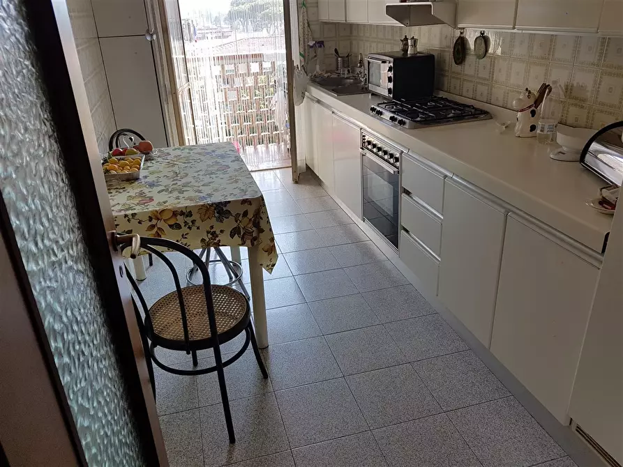 Immagine 5 di Attico in vendita  in Via Zolezzi, 1235 a Massa